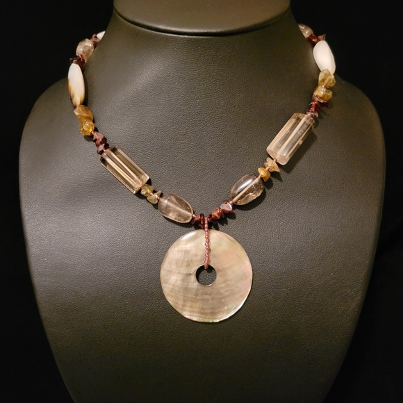 Estate Abalone Shell & Glass Beaded Necklace - Picture 2 of 5